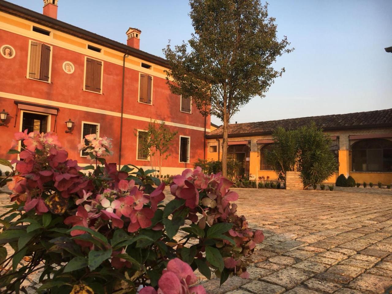 Agriturismo Corte Palazzo Marcaria Екстер'єр фото